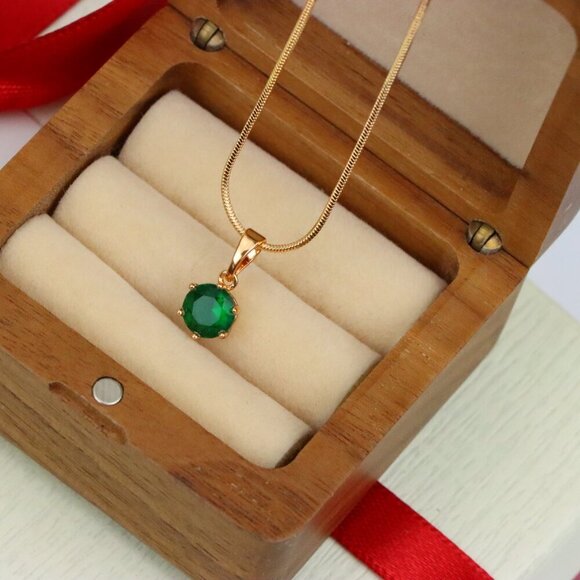 "Elegant Green Solitaire Pendant in Gold – Radiant Accent, XPPT1641 - Picture 6 of 13